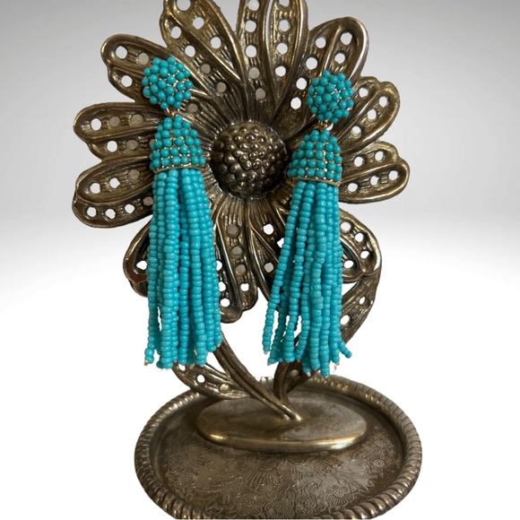 Turquoise Costume Jewelry, Necklace, Bracelet,& Drop Beaded earrings - Picture 2 of 15